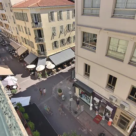 Livia Croisette 31 H Apartment